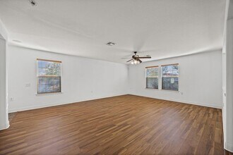 5824 Malarkey Rd in Austin, TX - Building Photo - Building Photo