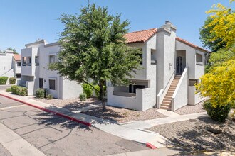 Marble Condominiums in Scottsdale, AZ - Building Photo - Building Photo