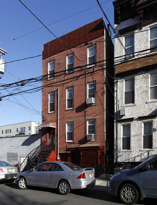 309 Madison St in Hoboken, NJ - Building Photo