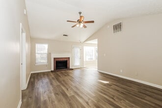 939 Maple Leaf Ridge in Jonesboro, GA - Building Photo - Building Photo