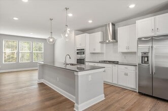 10536 Pleasant Br Dr in Raleigh, NC - Building Photo - Building Photo