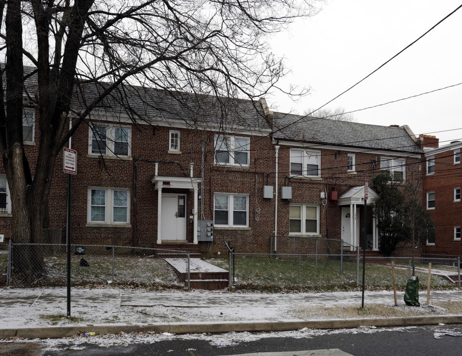 1923-1927 18th St SE in Washington, DC - Building Photo