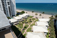 Ocean East Condominiums in Pompano Beach, FL - Foto de edificio - Building Photo