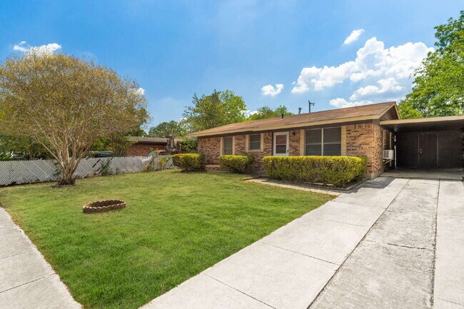 property at 218 E Villaret Blvd