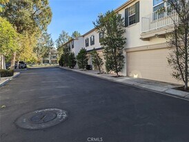 27009 Channel Ln, Unit 7 in Santa Clarita, CA - Building Photo