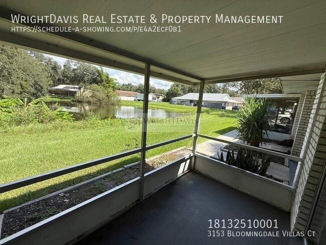 property at 3153 Bloomingdale Villas Ct