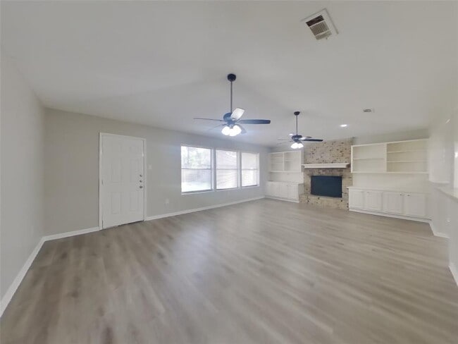 218 S Diamondhead Blvd in Crosby, TX - Building Photo - Building Photo