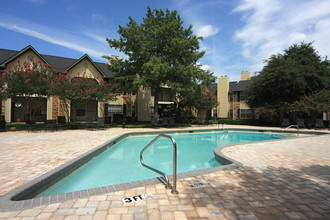 Centre Oaks Apartments in Fort Worth, TX - Building Photo - Building Photo