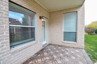 14203 Marina Bay Ln in Sugar Land, TX - Building Photo - Building Photo
