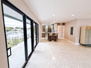 425 NE 103rd St in Miami Shores, FL - Building Photo - Building Photo