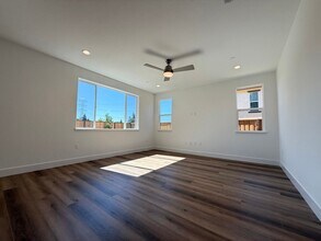 266 Echols Dr in Martinez, CA - Building Photo - Building Photo