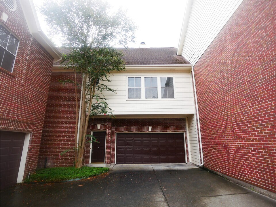 623 Hawthorne St in Houston, TX - Building Photo
