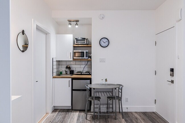 1439 Rue Saint-André in Montréal, QC - Building Photo - Building Photo