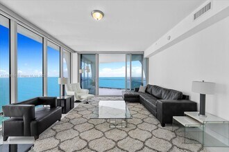 16901 Collins Ave, Unit 3905 in Sunny Isles Beach, FL - Building Photo - Building Photo