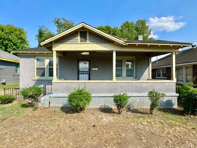 property at 1478 S Willett St