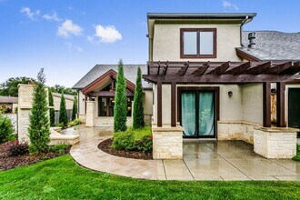 2248 N Tallgrass St in Wichita, KS - Building Photo - Building Photo