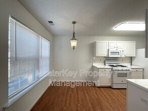 5612 Sorrell Crossing Dr in Raleigh, NC - Building Photo - Building Photo