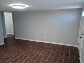 517 W Cholla St in Casa Grande, AZ - Foto de edificio - Building Photo