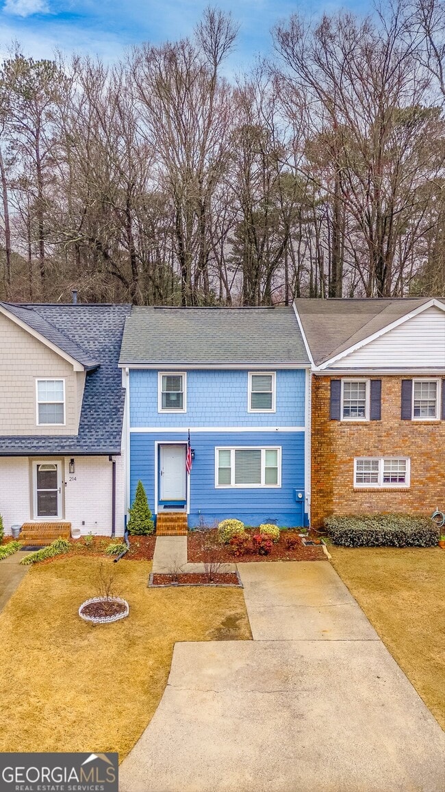 property at 216 Flat Creek Ct