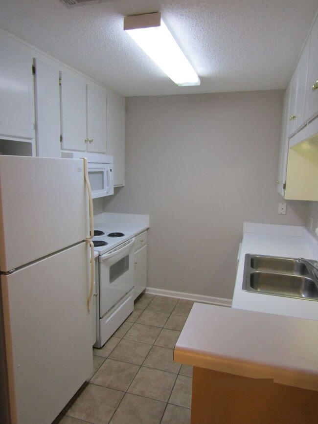 135 Woodberry Dr in Enterprise, AL - Building Photo - Building Photo