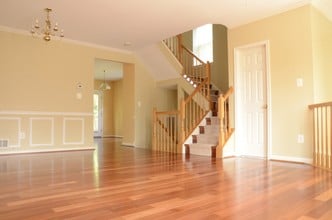 12250 Winscombe Ter in Fairfax, VA - Foto de edificio - Building Photo