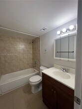 11309 SW 200th St, Unit 103C in Miami, FL - Foto de edificio - Building Photo