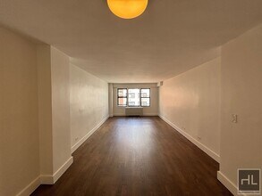 EAST 63 STREET in New York, NY - Building Photo - Building Photo