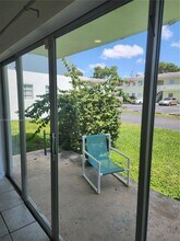 7680 SW 82nd St in Miami, FL - Building Photo - Building Photo
