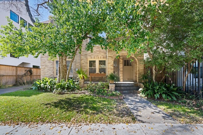 1800 Woodhead St in Houston, TX - Building Photo - Building Photo