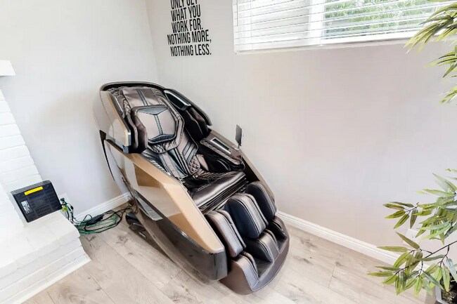 property at 19101 E Ryals Ln