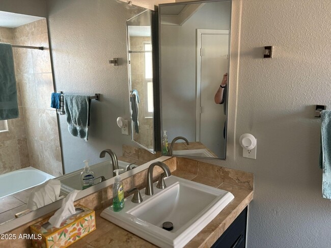 10401 N 10th Pl in Phoenix, AZ - Building Photo - Building Photo