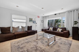 1622 Mayo St in Hollywood, FL - Building Photo - Building Photo