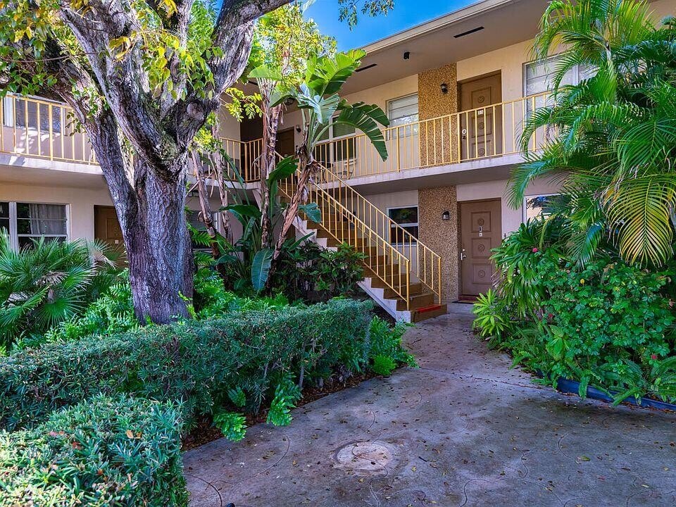 30 S J St in Lake Worth Beach, FL - Building Photo