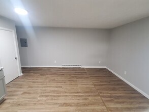 760 Cummins Hwy, Unit 12 in Boston, MA - Building Photo - Building Photo