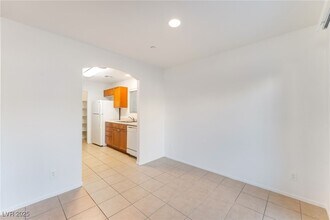 7417 Delicious Ct in Las Vegas, NV - Building Photo - Building Photo