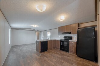 929 County Rd 5806 in Cleveland, TX - Building Photo - Building Photo