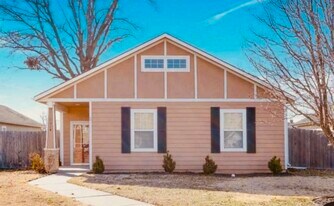 1514 N Clay St in Junction City, KS - Building Photo