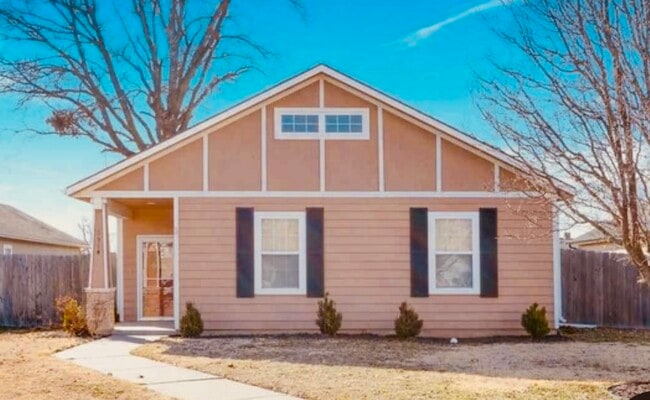 property at 1514 N Clay St