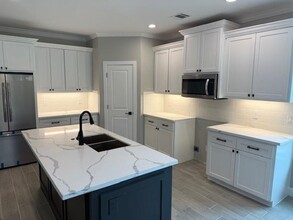 32103 Birdie St in Waller, TX - Building Photo - Building Photo