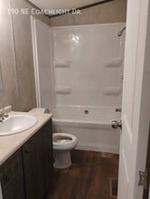 190 Coachlight Dr in Topeka, KS - Building Photo - Building Photo