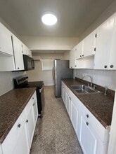 190 W 11th St, Unit 190 W 11 street in Hialeah, FL - Foto de edificio - Building Photo