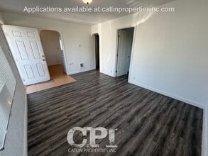 2645 Alabama St in Longview, WA - Building Photo - Building Photo