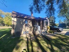716 County Rd C West in Roseville, MN - Building Photo - Building Photo