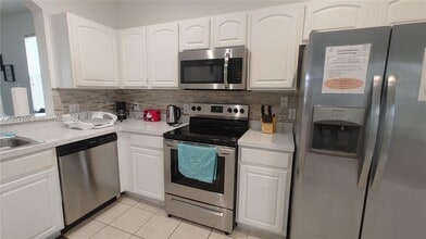 7751 Basnett Cir in Kissimmee, FL - Building Photo - Building Photo