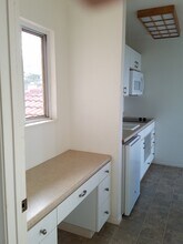 92-1365 Hauone St, Unit Mauka Studio Apartment in Kapolei, HI - Foto de edificio - Building Photo