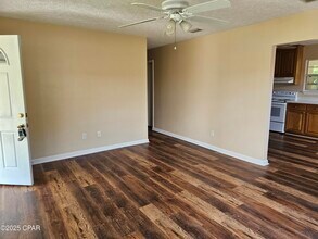 609 Virginia Ave in Lynn Haven, FL - Building Photo - Building Photo