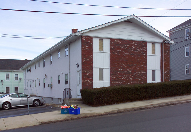 333 Almond St in Fall River, MA - Building Photo - Building Photo