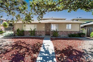 144 Roxbury St in Santa Clara, CA - Building Photo