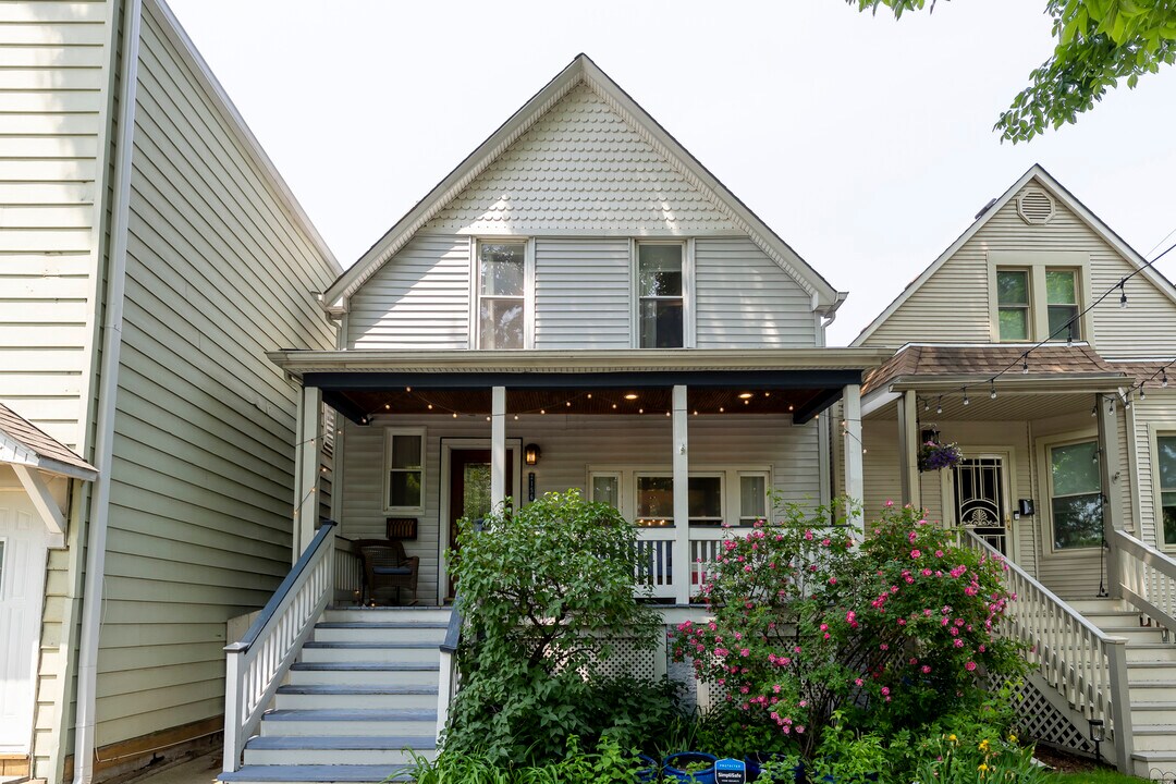 2156 W Cuyler Ave in Chicago, IL - Building Photo