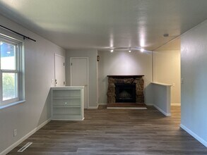 2117 Clearview Ave in Fort Collins, CO - Building Photo - Building Photo